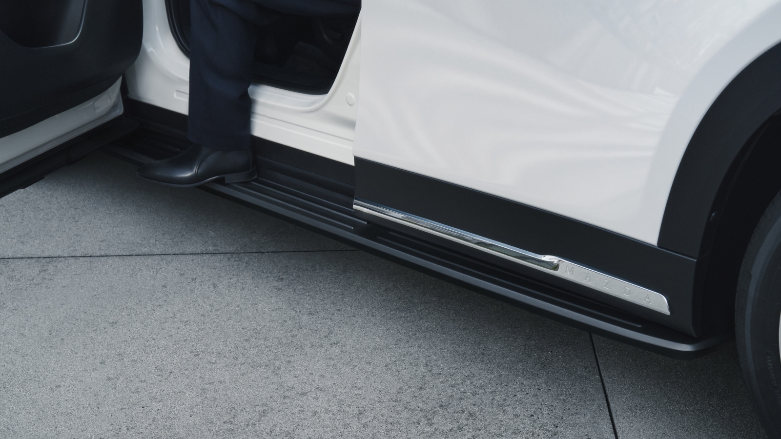 Mazda CX-90 Accessories – Running Boards Mazda CX-90 Accessories – Running Boards